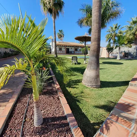 El Cano Villa *