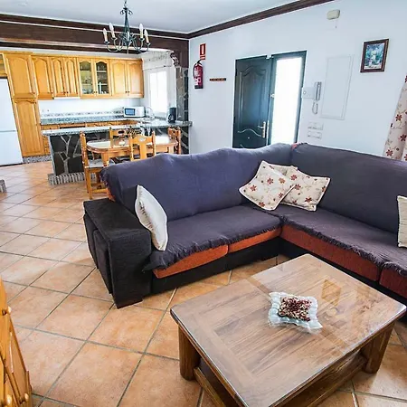 El Cano Villa *
